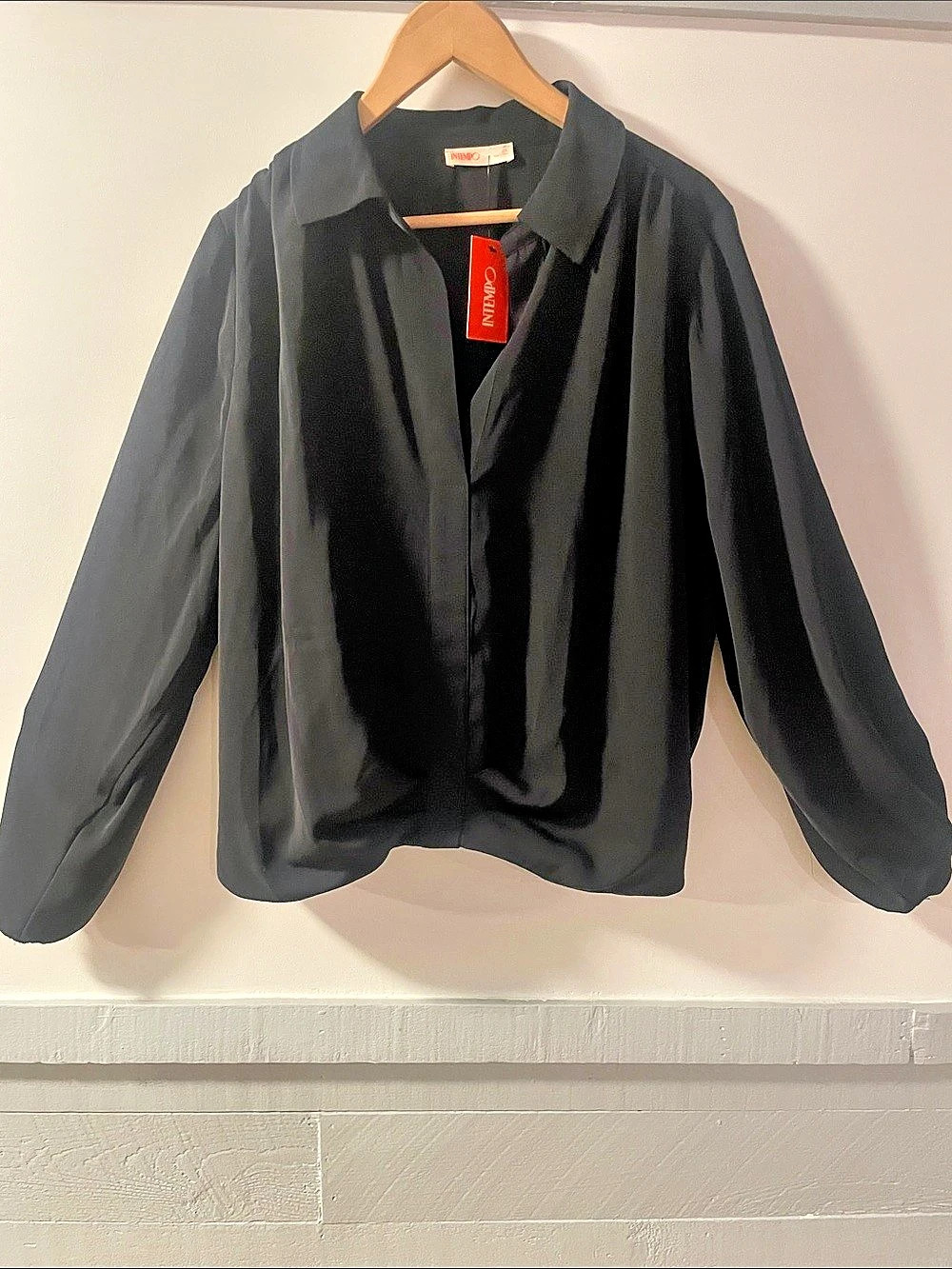 Flowy INTEMPO Women's Black lightweight Blouse Size 2X NWT